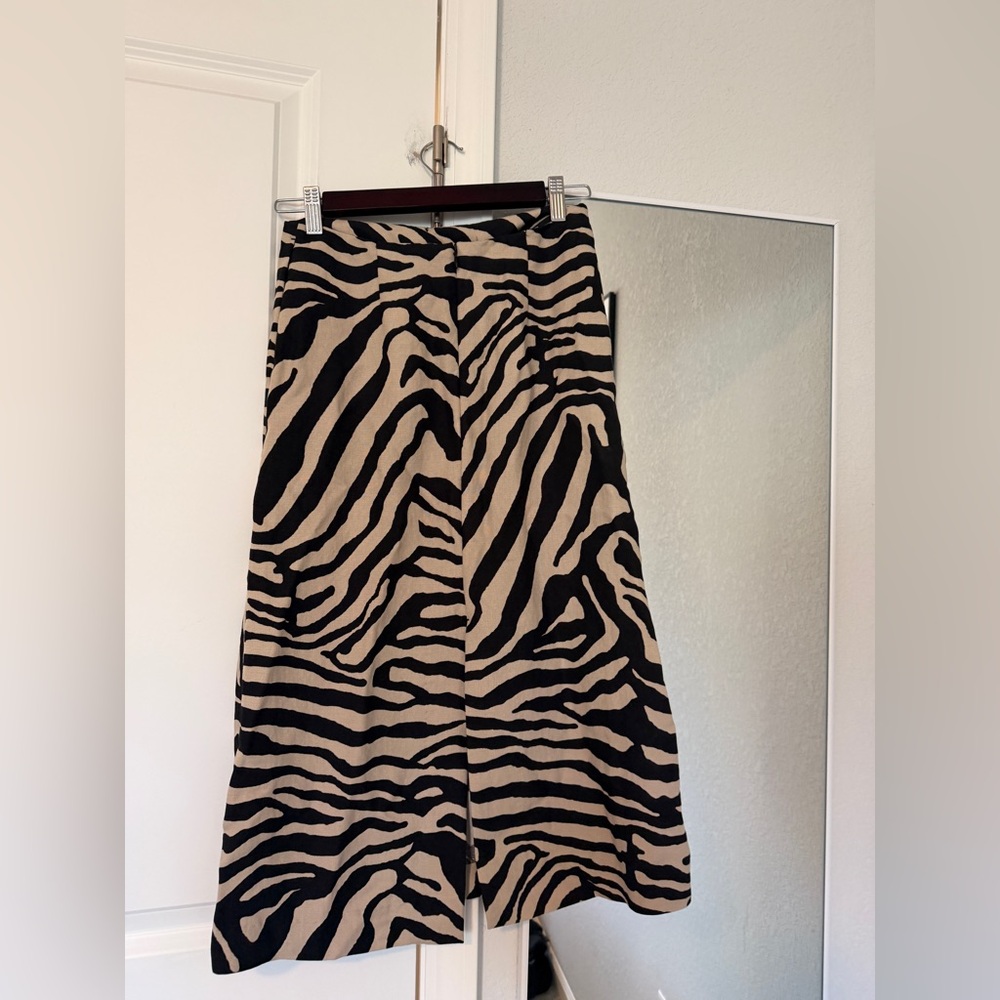 Light Beige/Zebra Print Midi Skirt - Picture 3 of 6
